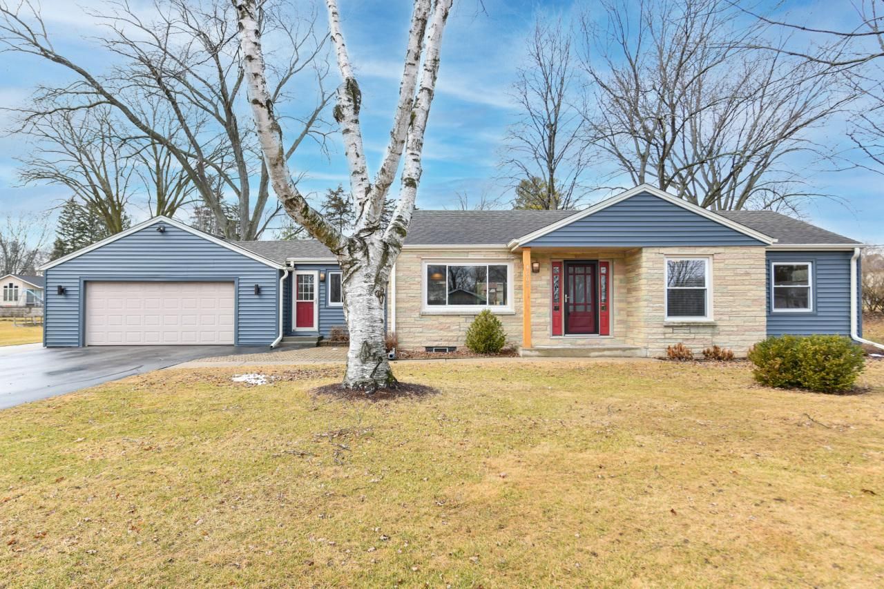 4665 North 158th Street