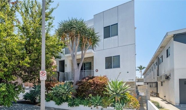 1715 Armacost Avenue 2