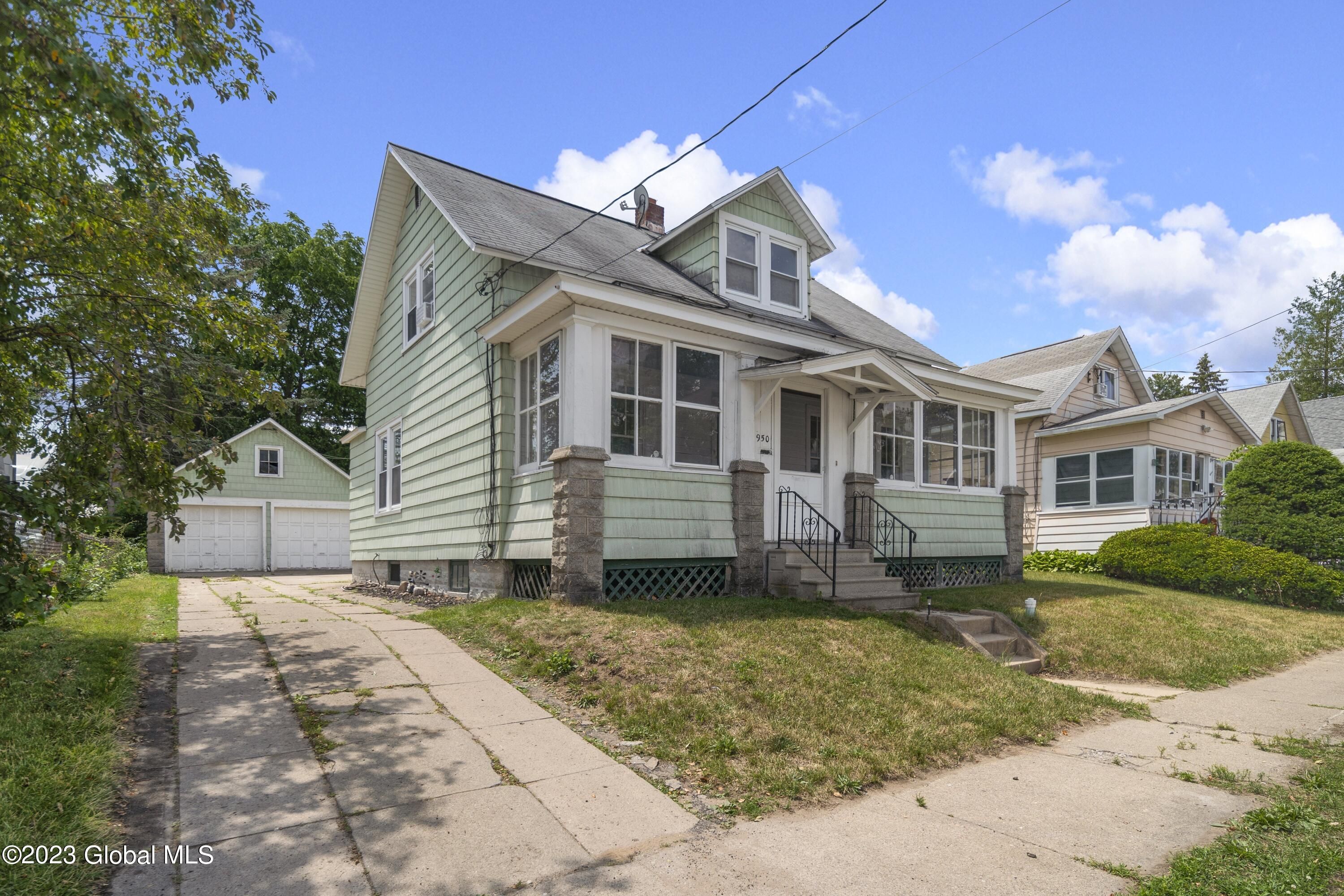 950 Harrison Avenue