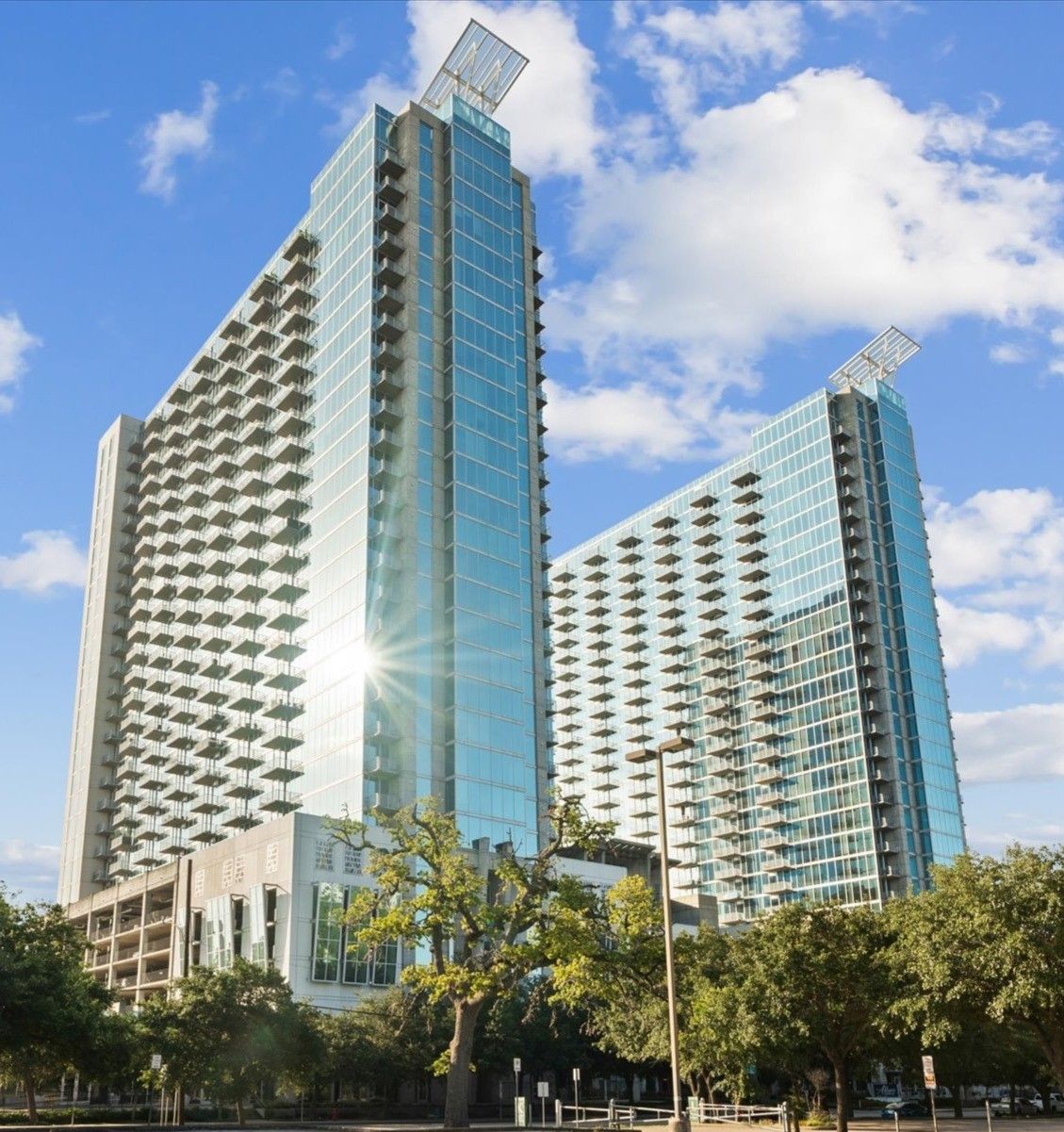 5925 Almeda Road 11306