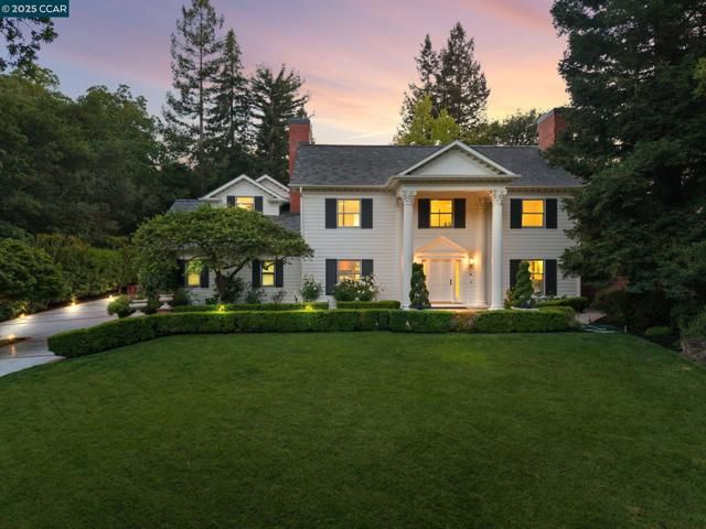 32 Kensington Ct