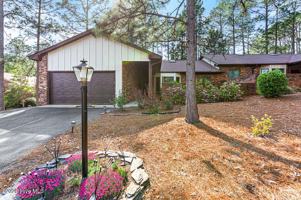 654 Redwood Drive