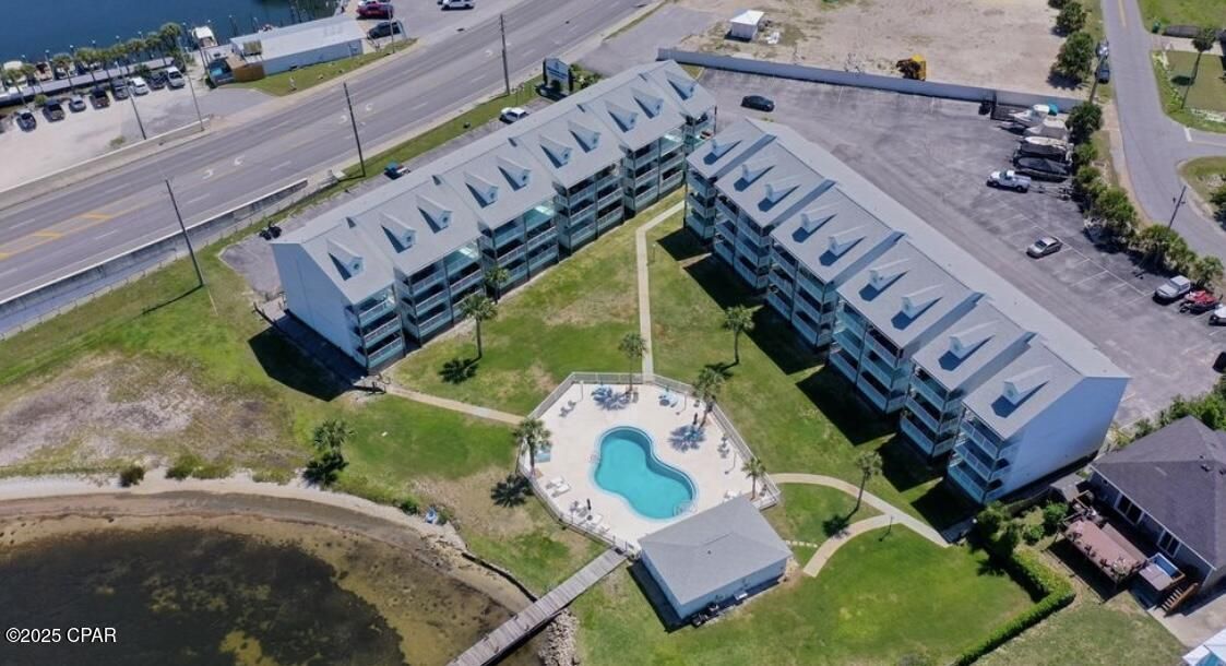 3600 Thomas Drive D302