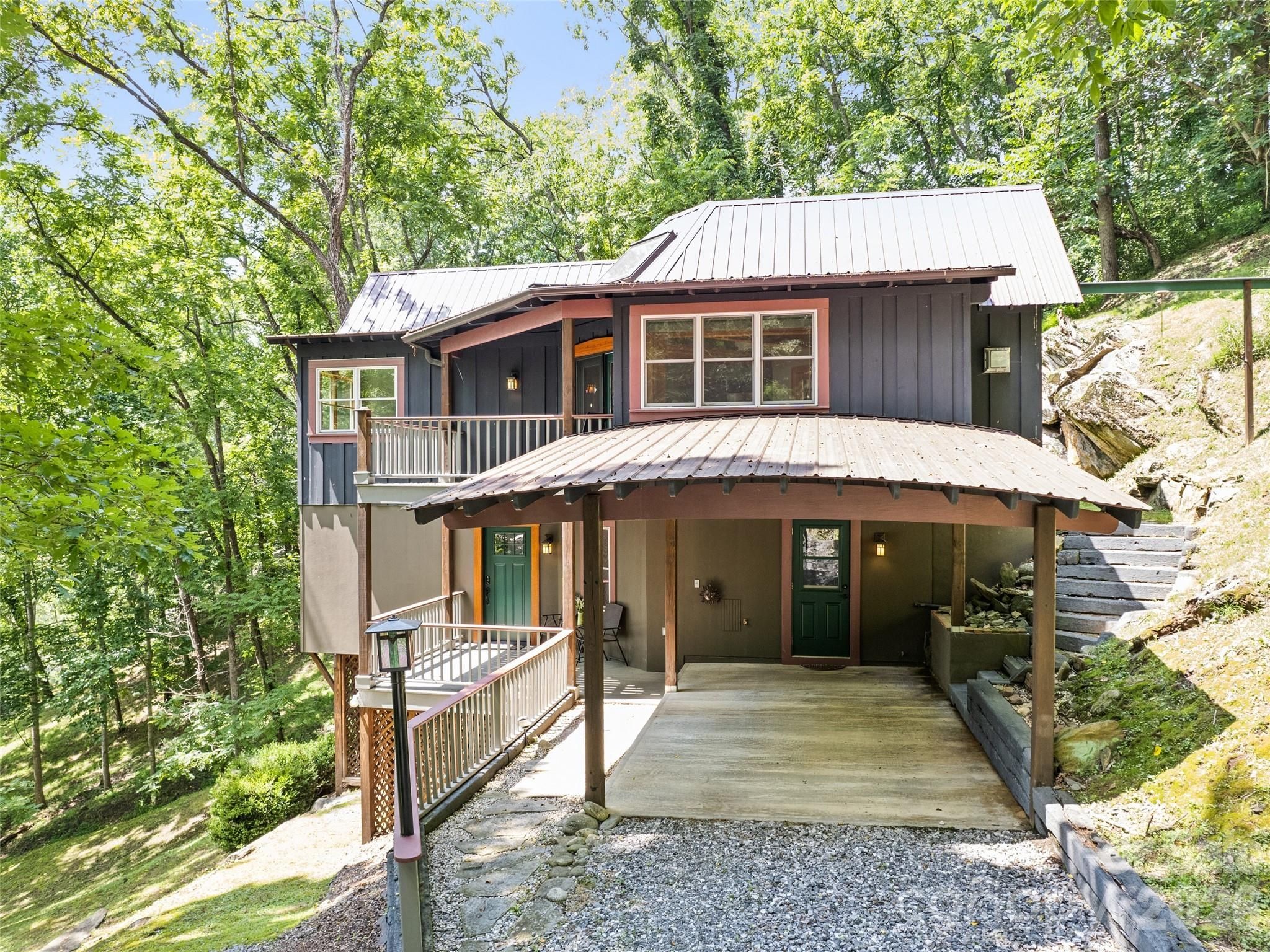 145 Hiaway Trail