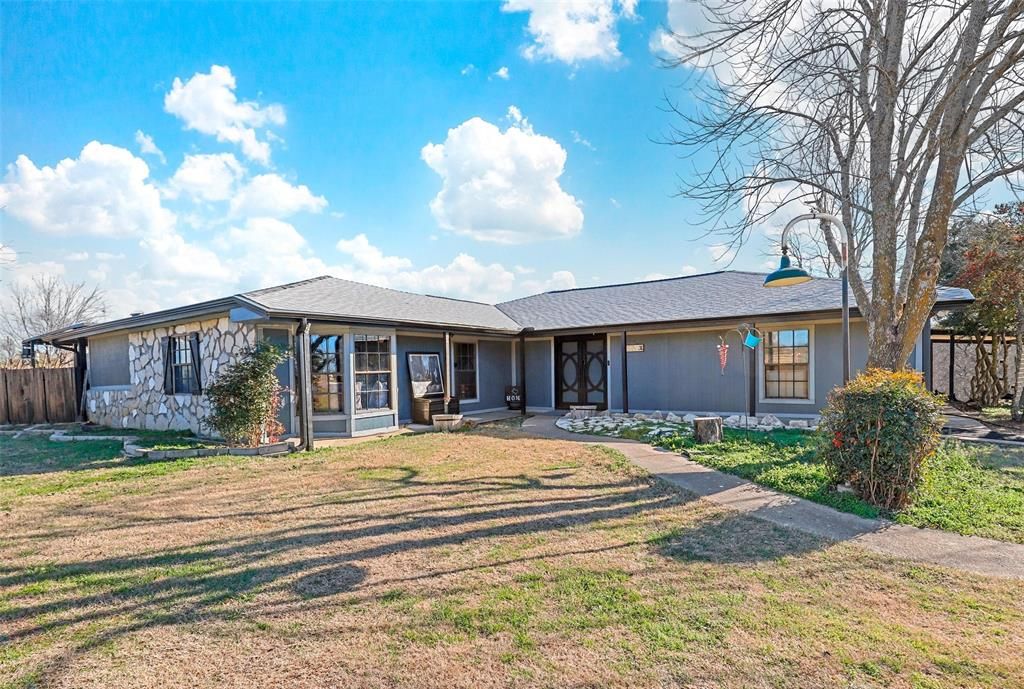 1012 County Road 701a