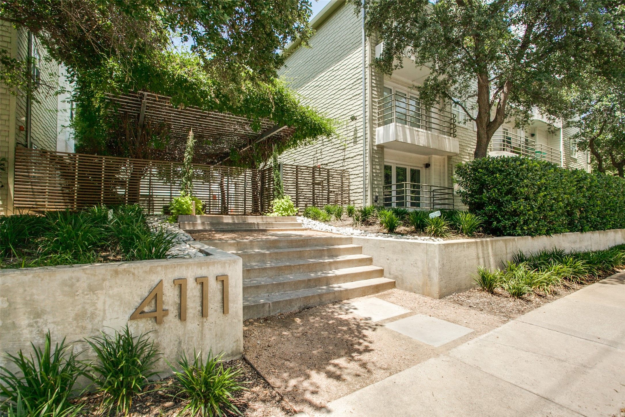4111 Cole Avenue 40