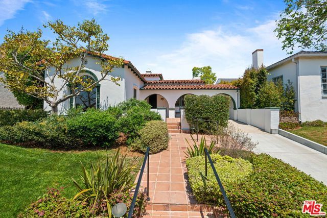 10565 Kinnard Avenue