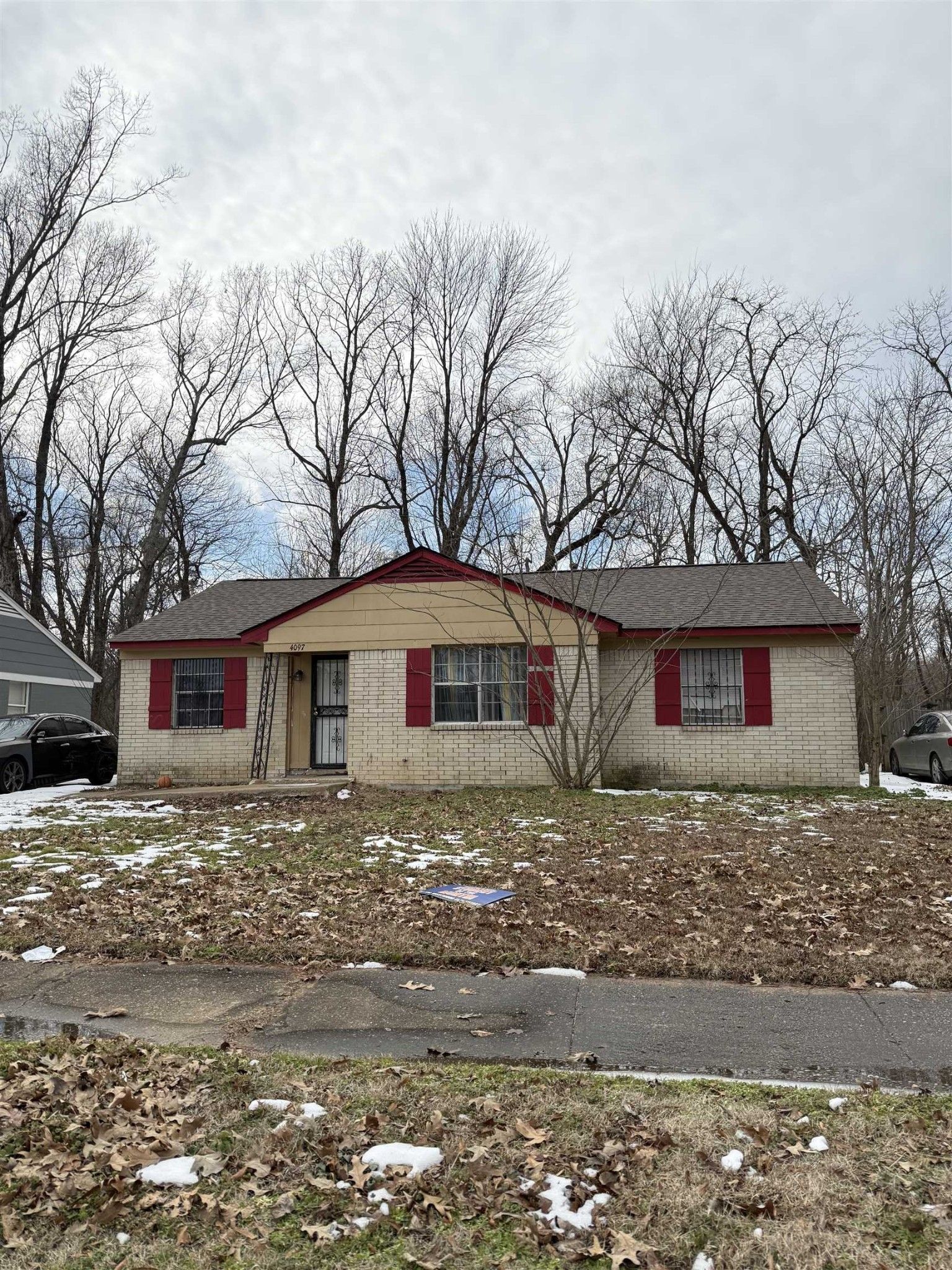 4097 Mossville St
