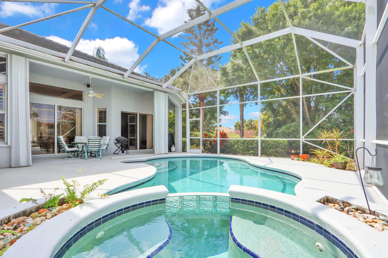 2065 Sw Bradford Place