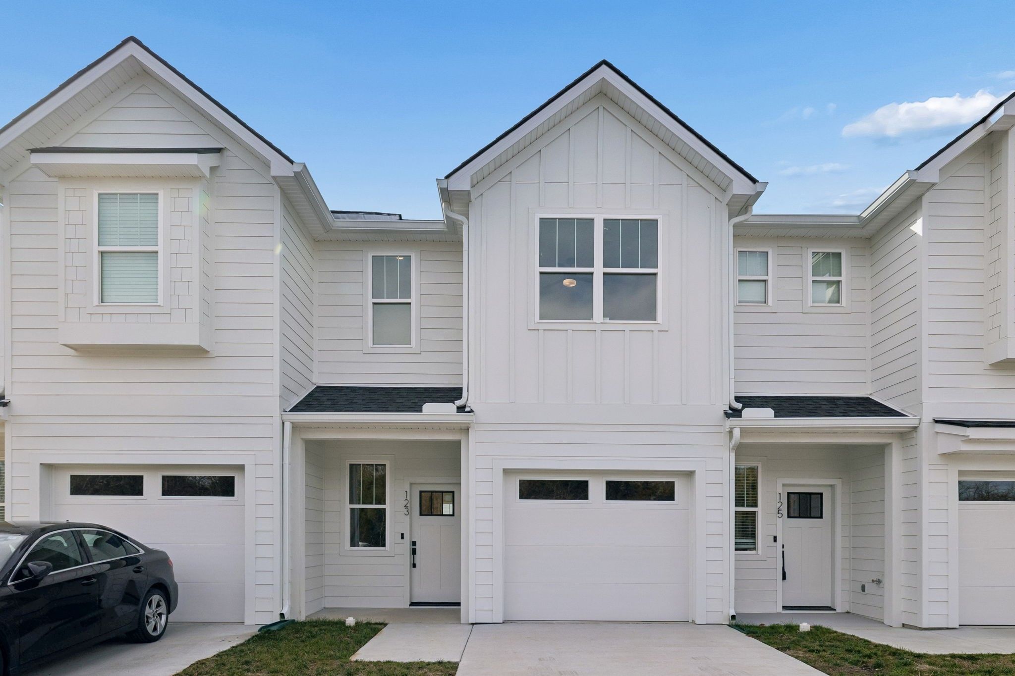 123 High Park Cir 123