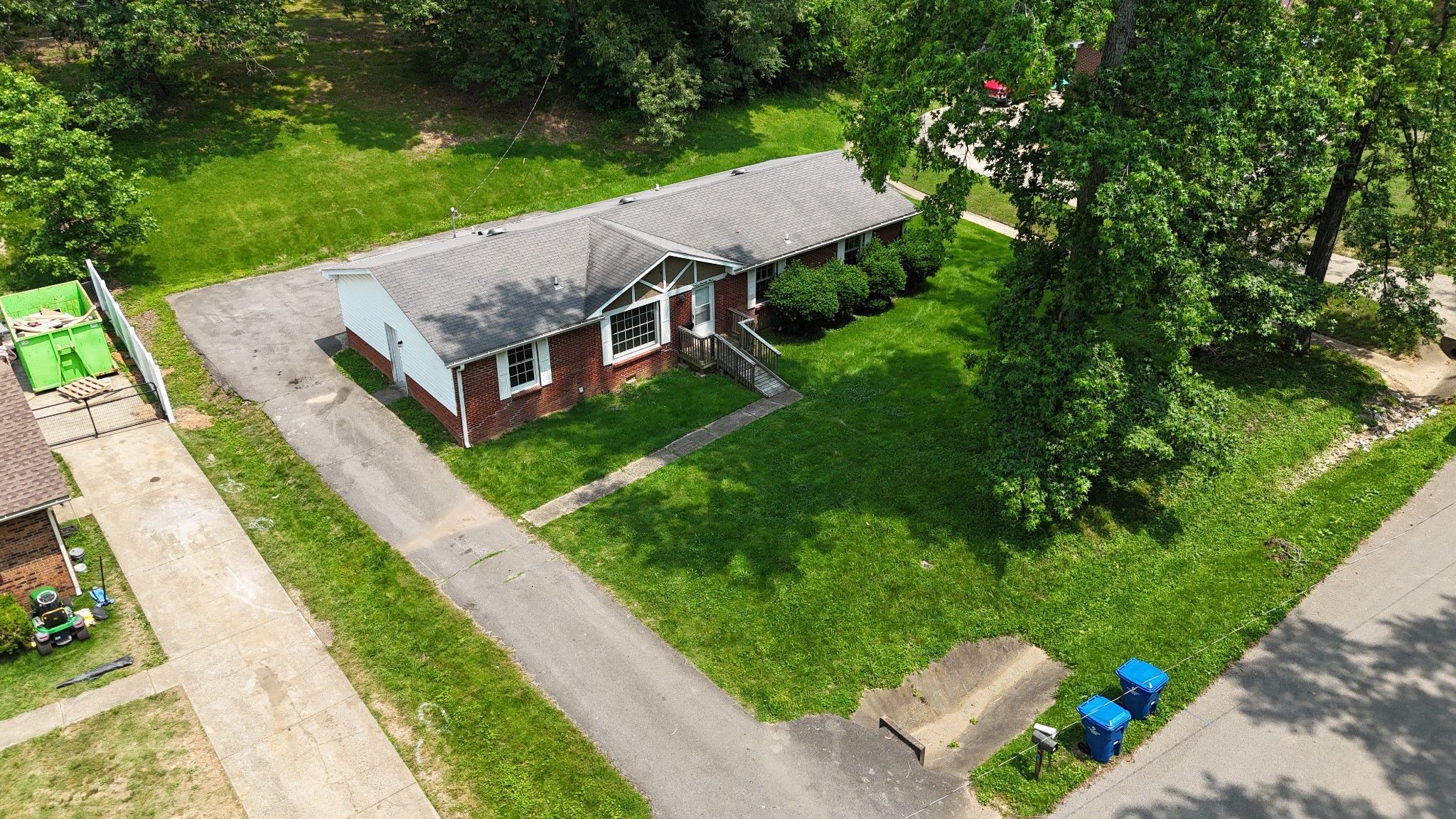 1273 Slayden Cir