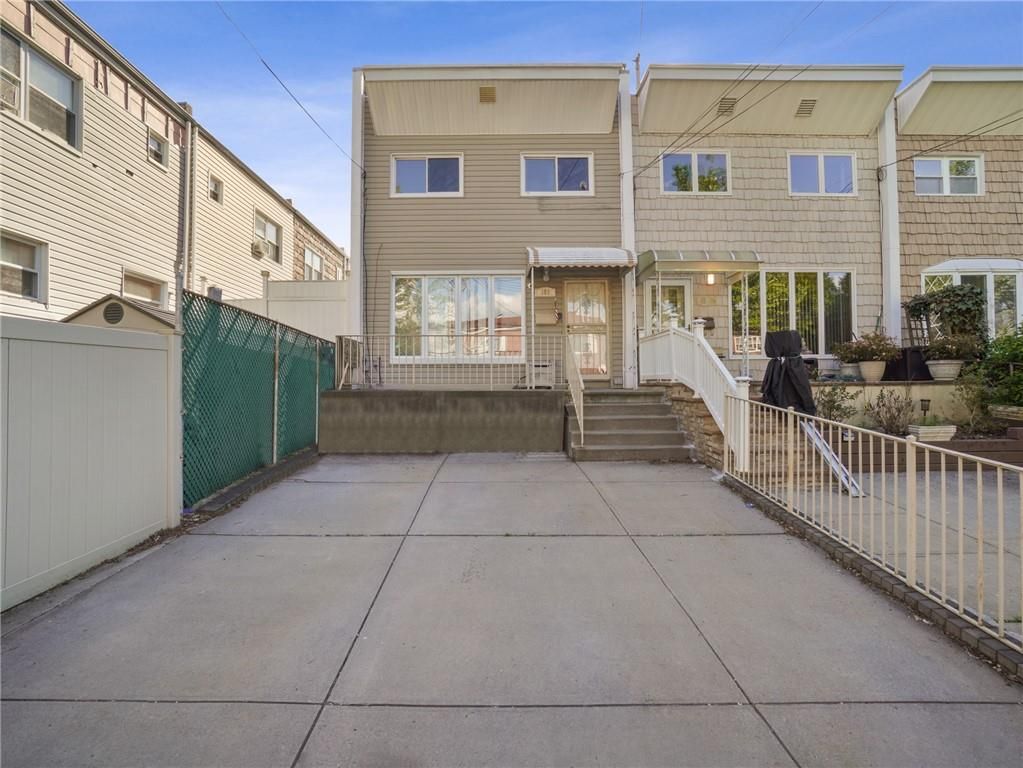 193 Brinsmade Avenue