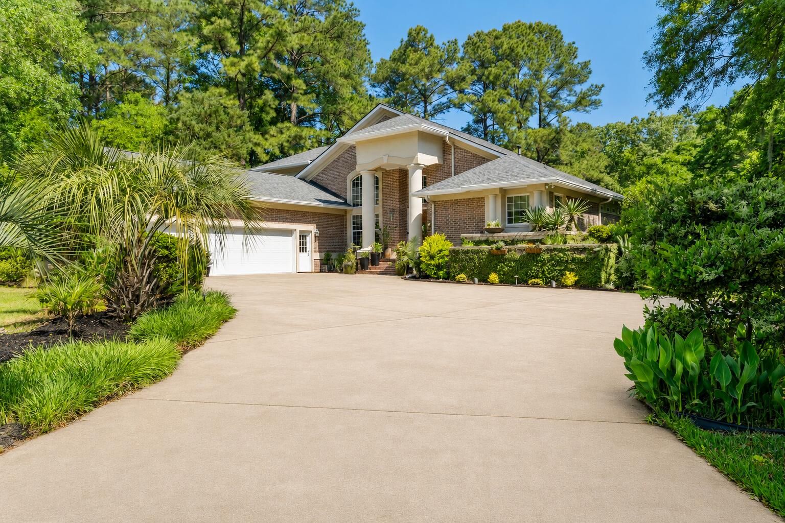 4928 Hideaway Point