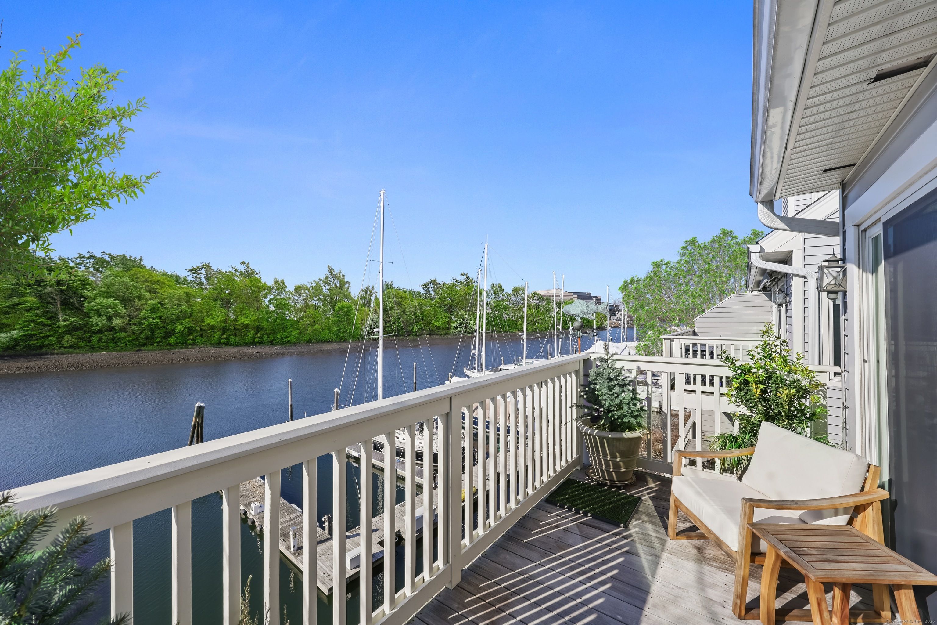 123 Harbor Drive APT 403