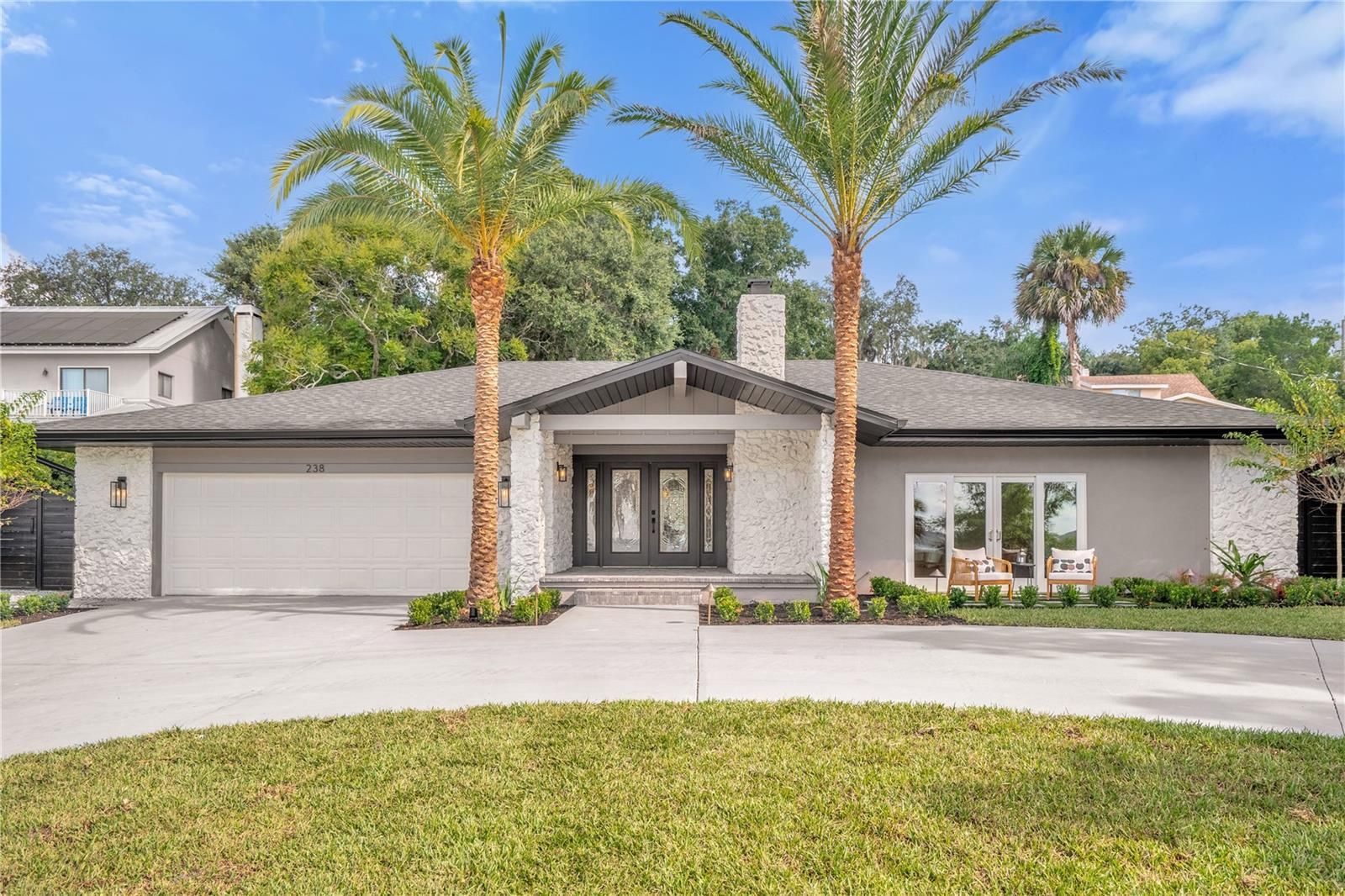 238 E Lakeshore Drive