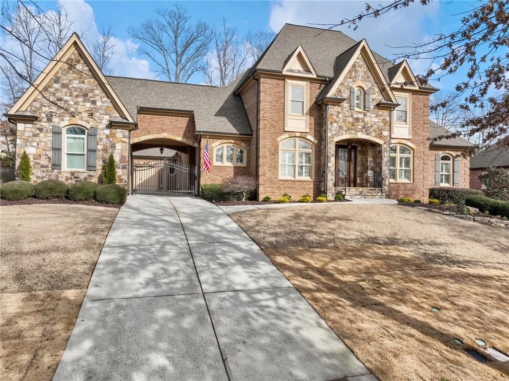 2424 Northern Oak Drive
