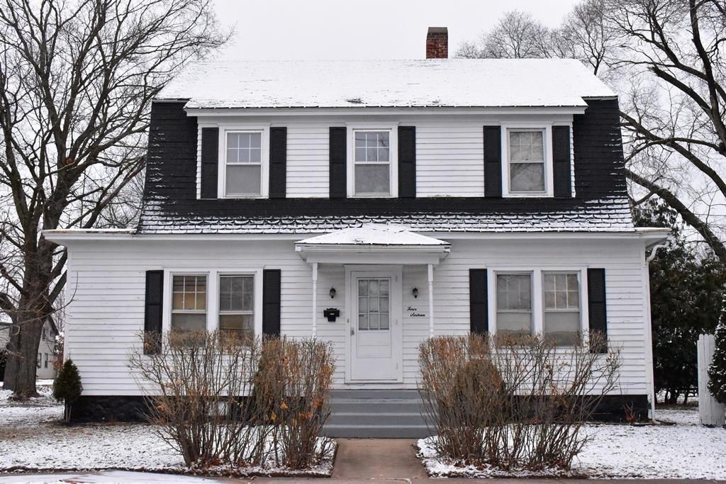 416 Rosecrans Street