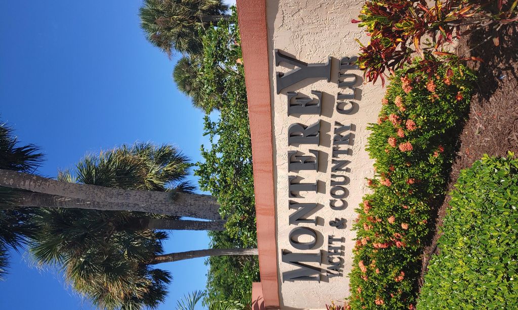 Monterey Yacht & Country Club