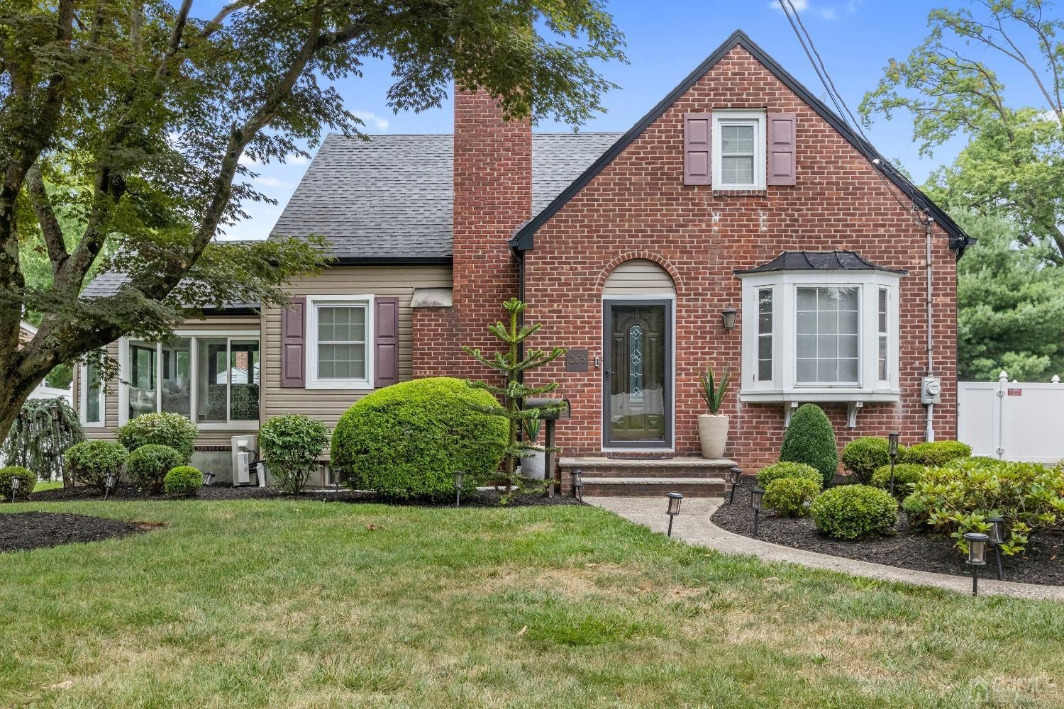 265-265 Mountain Avenue