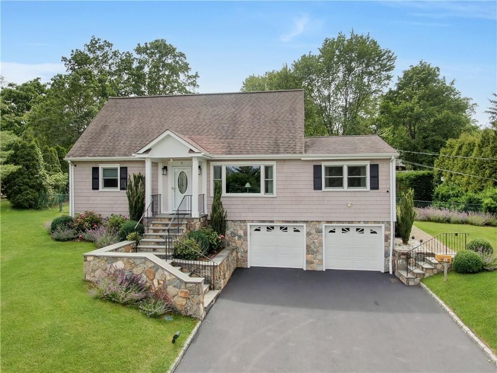 3 Berkley Lane