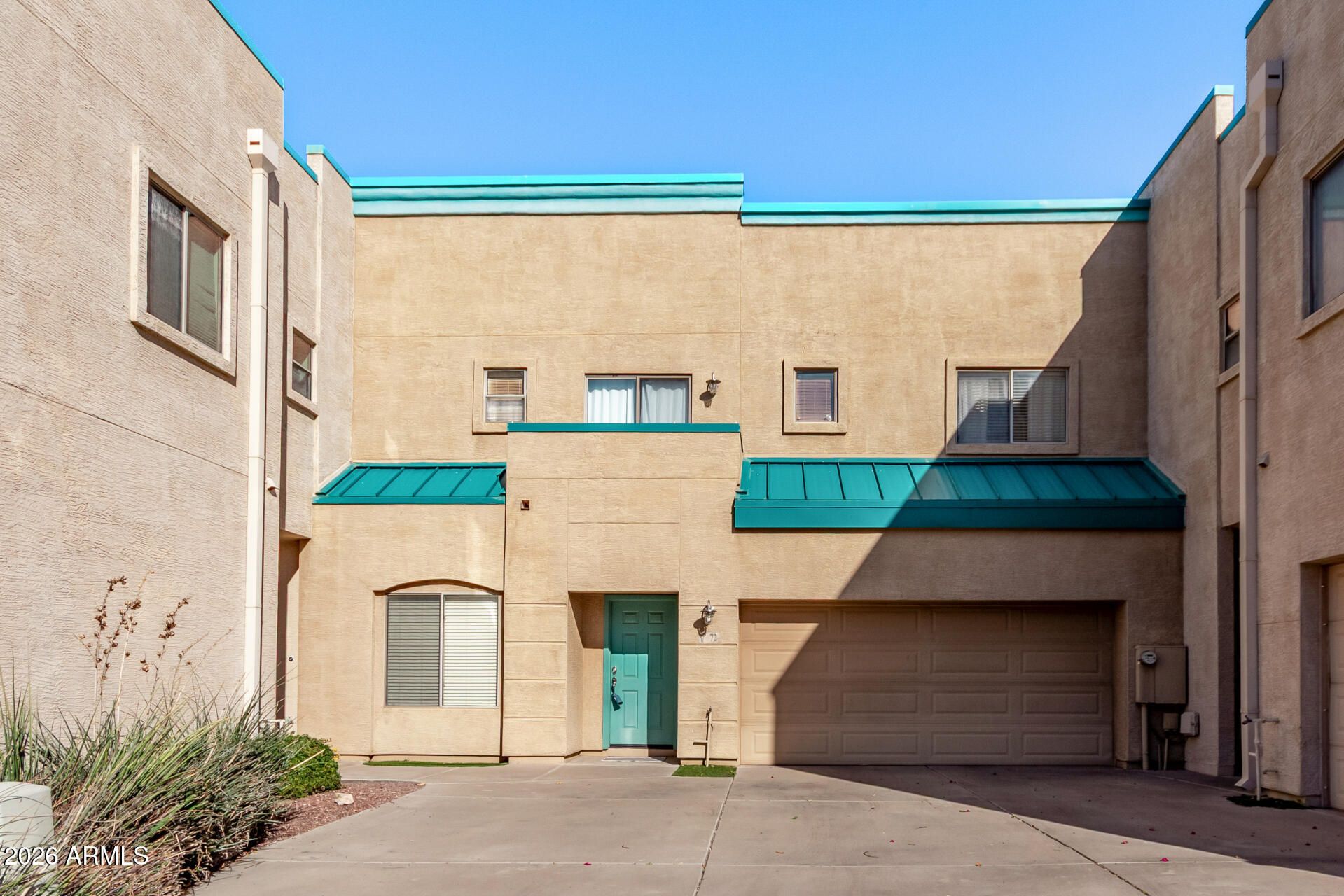 1015 S Val Vista Drive 72