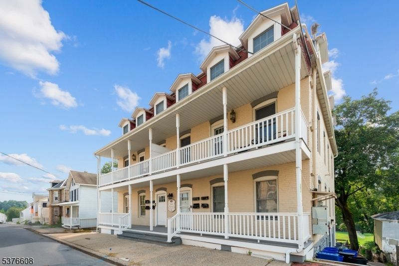 49 Wall St Unit 6