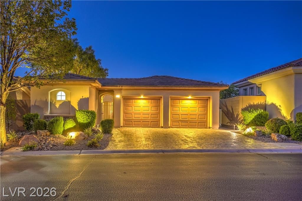 4 Emerald Dunes Circle