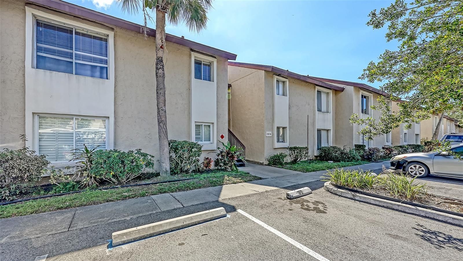 2620 Hidden Lake Drive N B