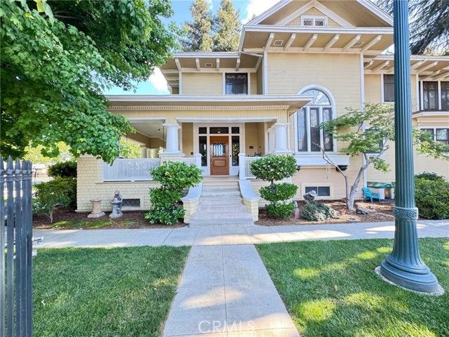 631 N Encina Street