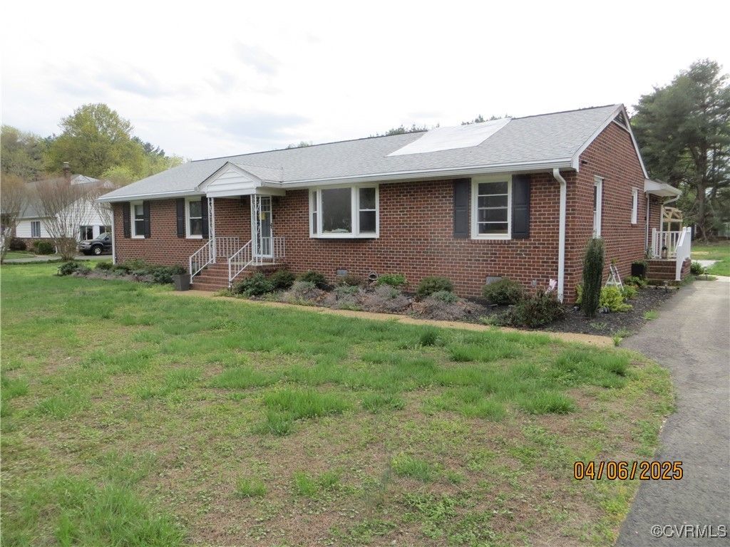 9285 Rural Point Drive