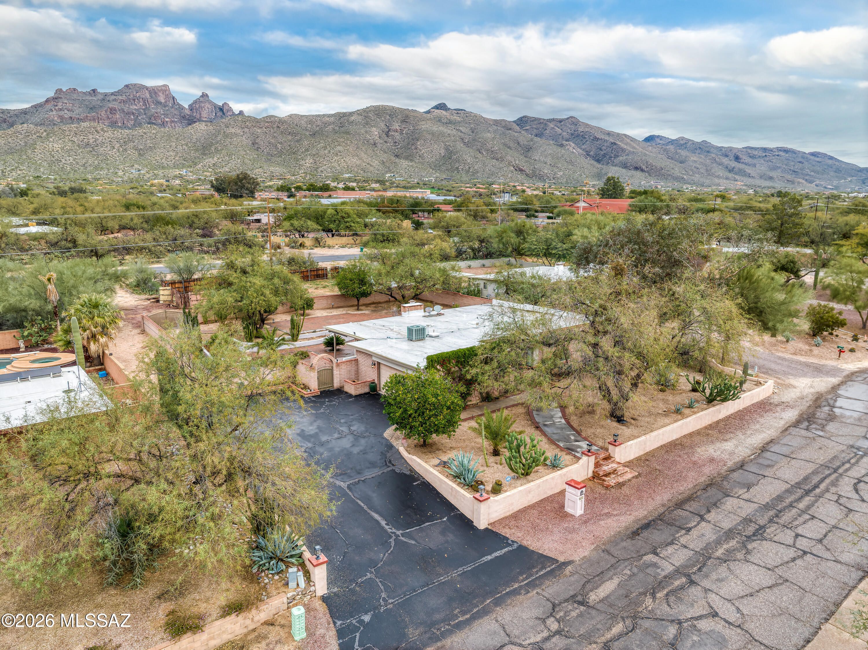 9431 E Walnut Tree Circle