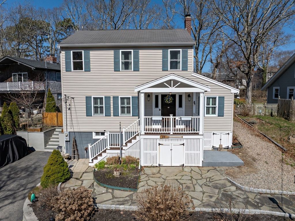 28 Manomet Beach Blvd