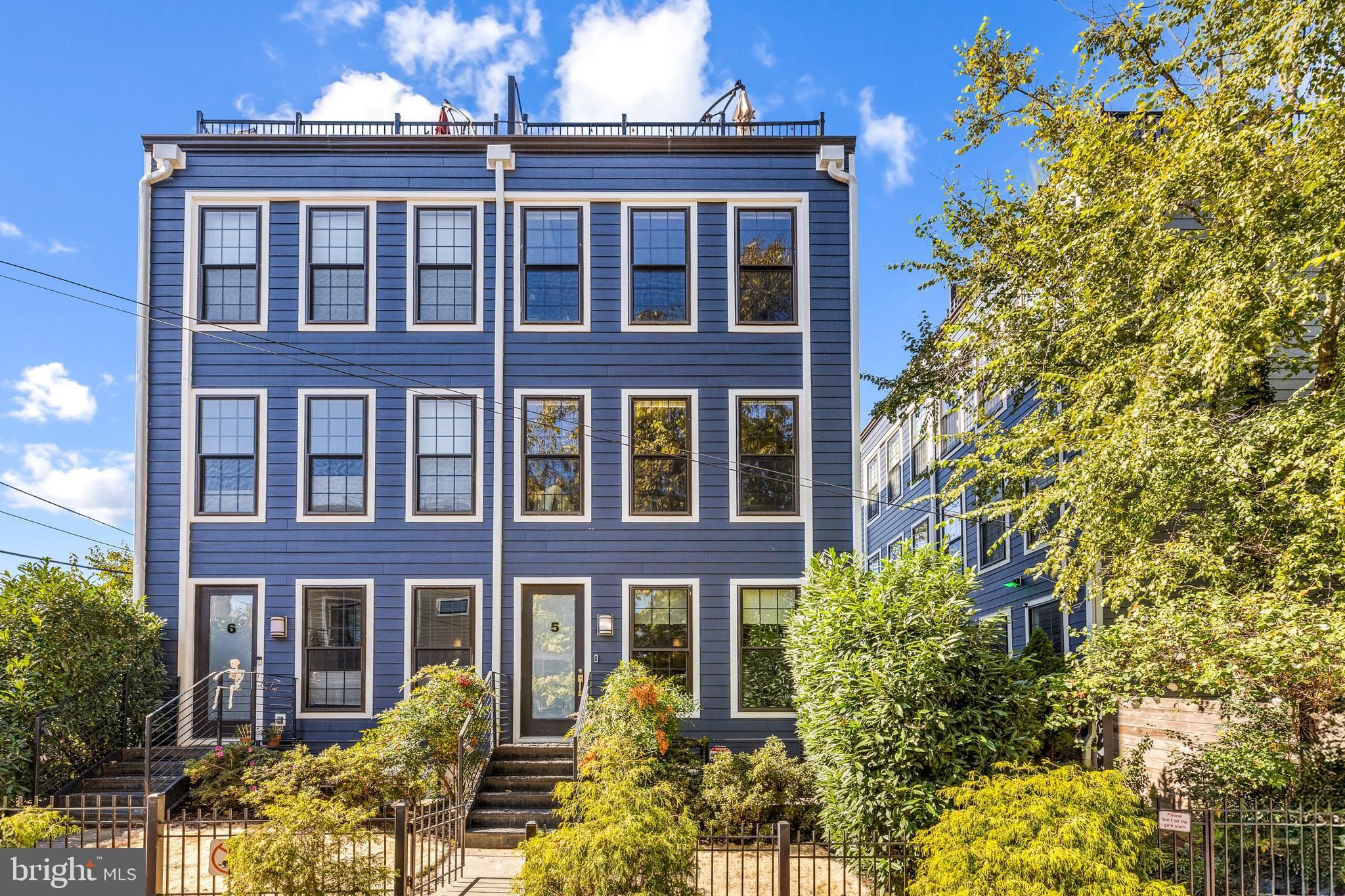526 Lamont Street Nw 5