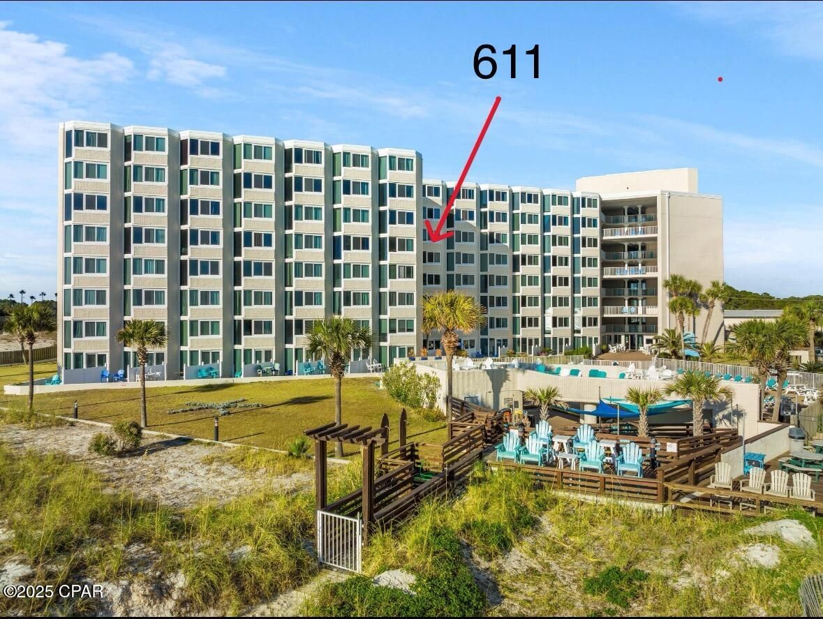 8817 S Thomas Drive A611