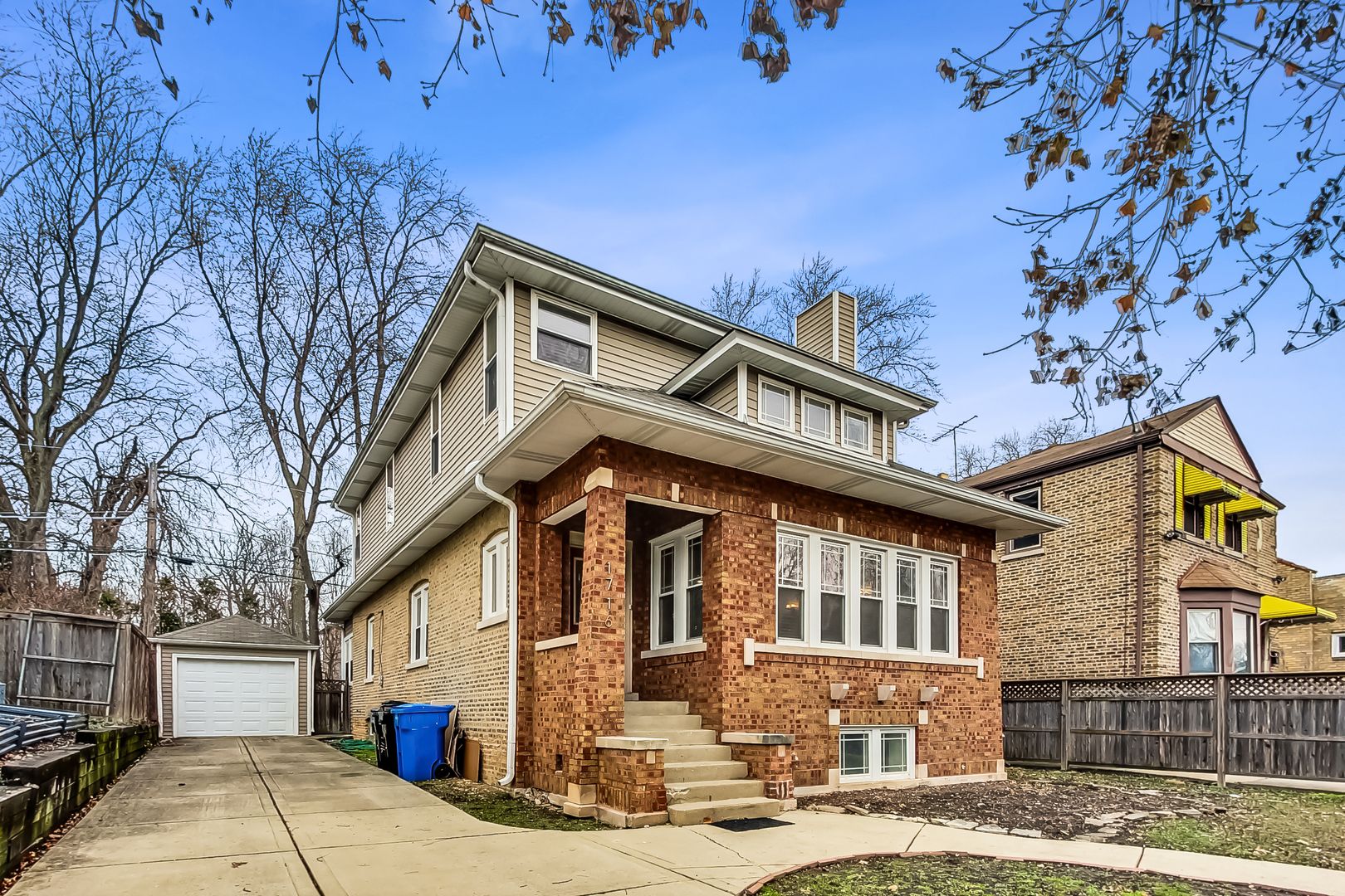 1716 W Beverly Glen Parkway
