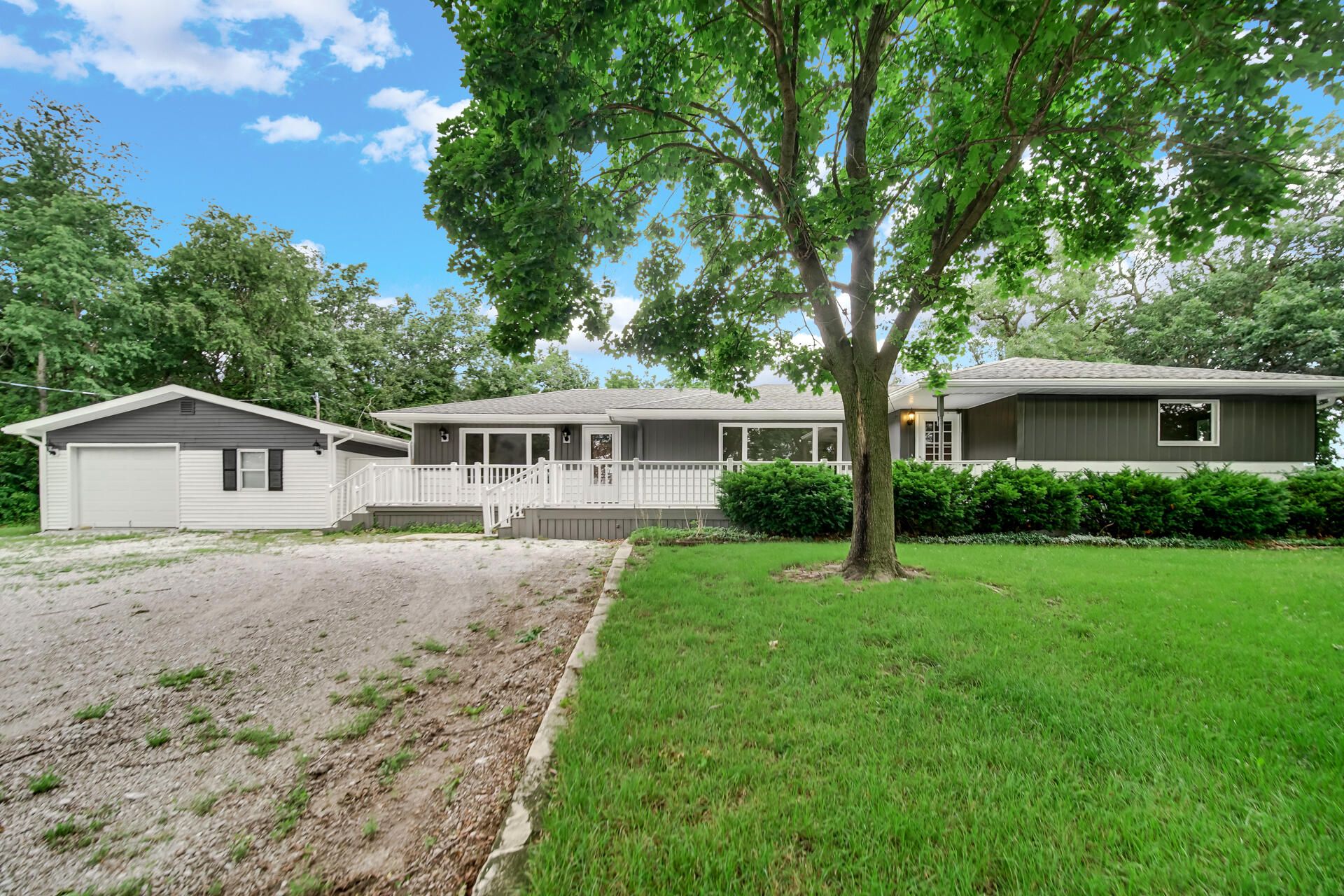3218 E State Road 55