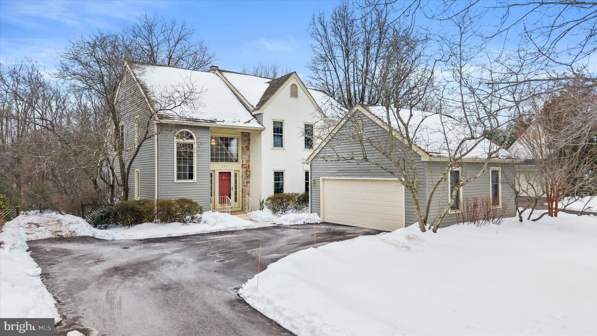 107 Ponds Lane