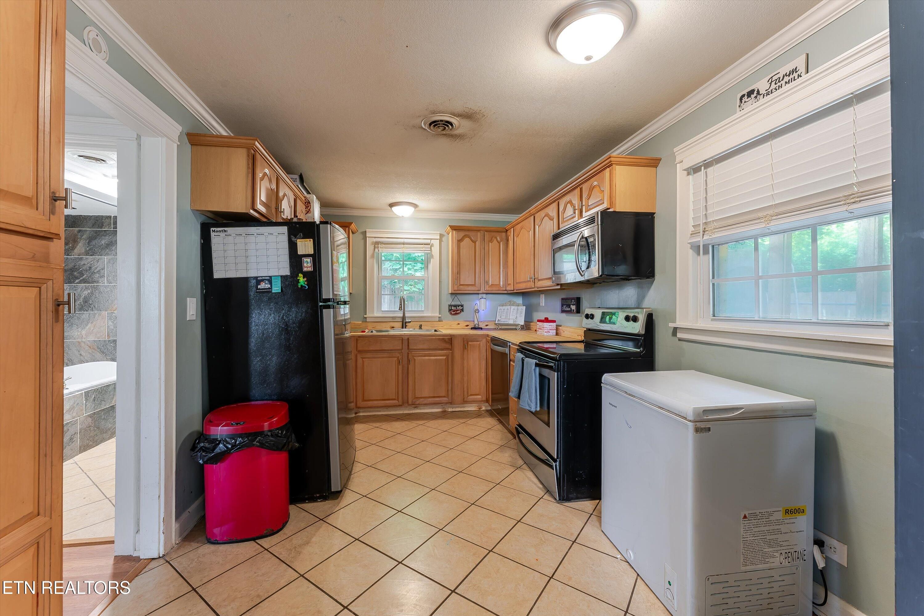 4220 Reed Rd
