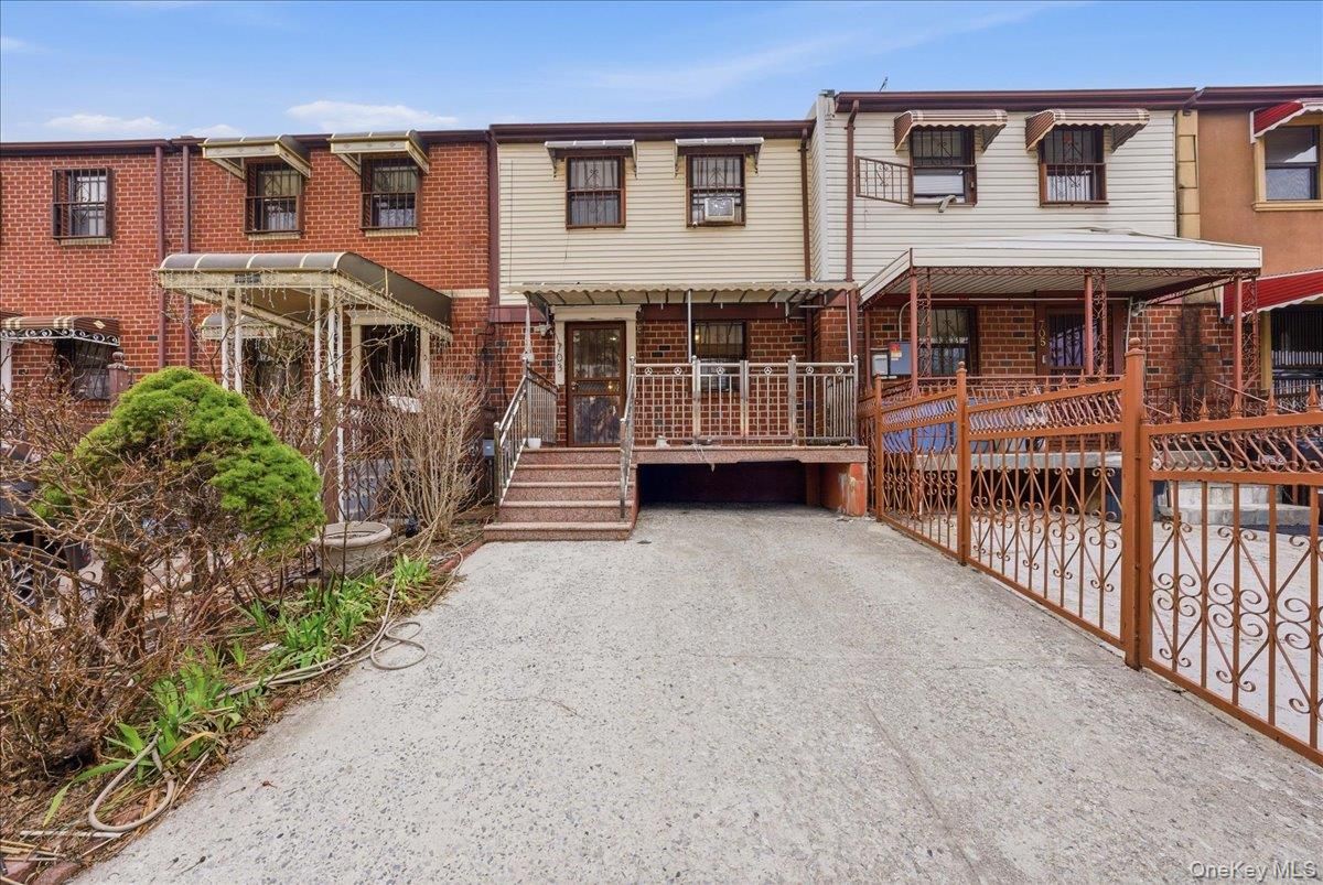 703 Cauldwell Avenue