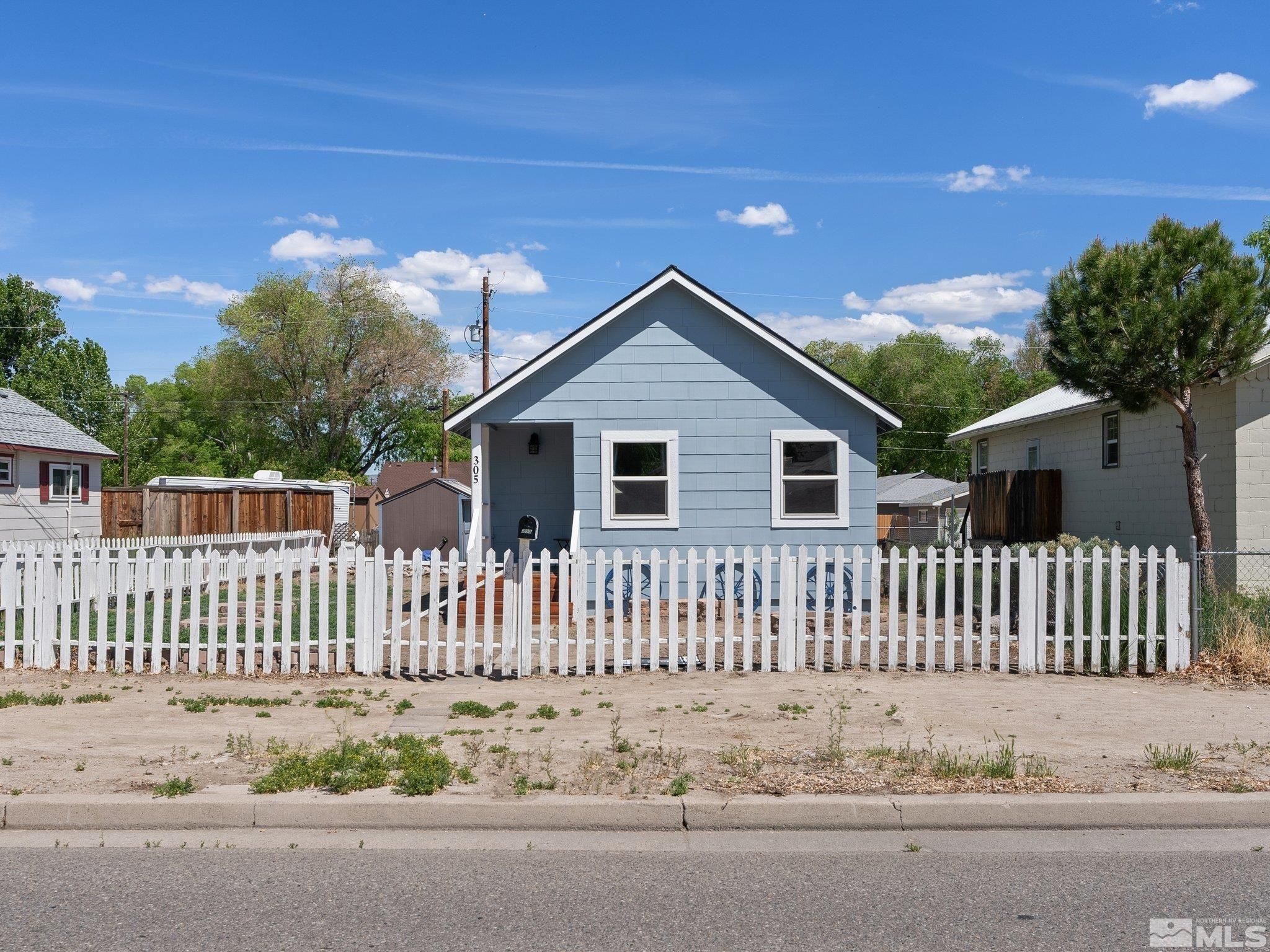 305 N Roop Street