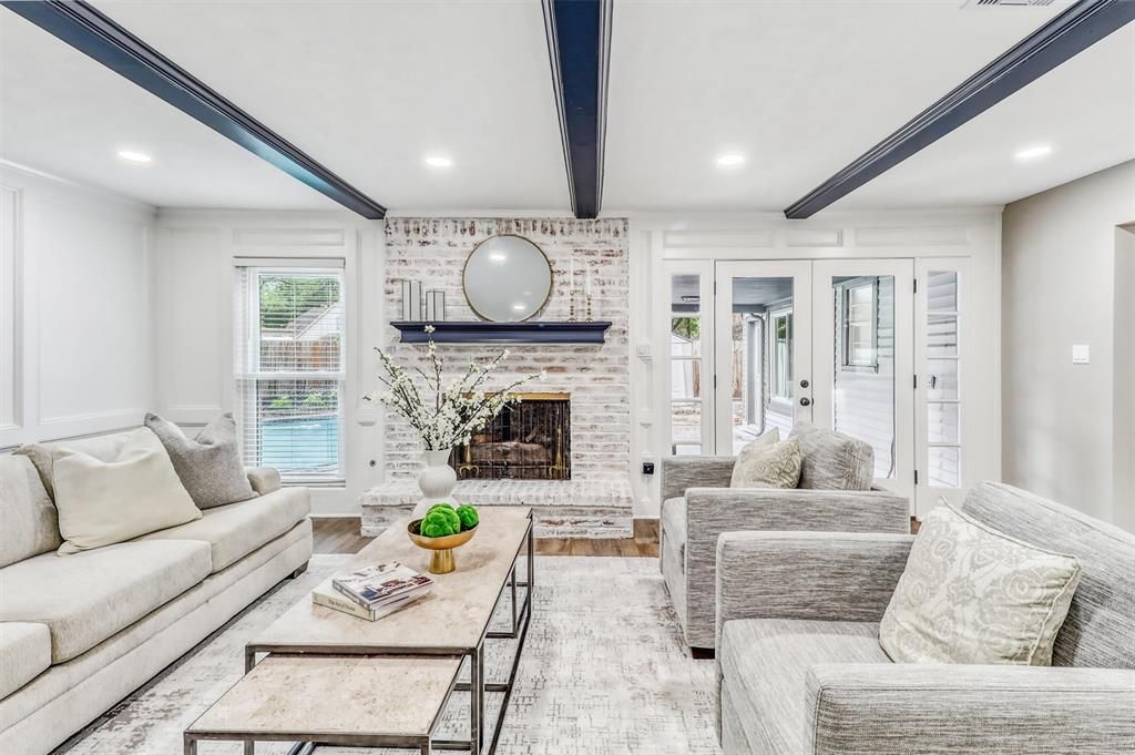 402 Bauxhall Court
