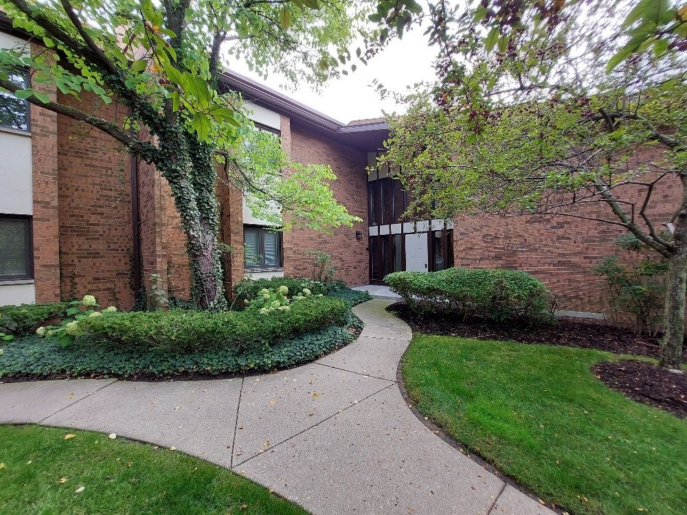 1009 Deerfield Place 1009