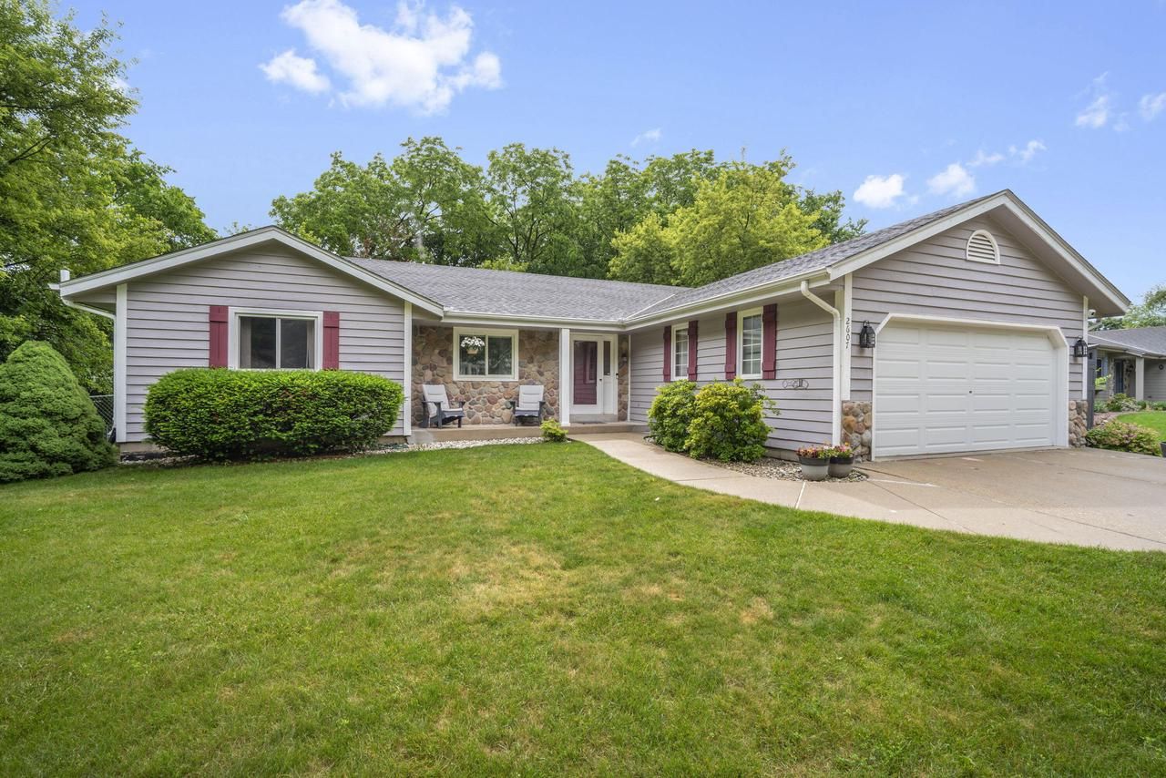2607 Lancaster Drive