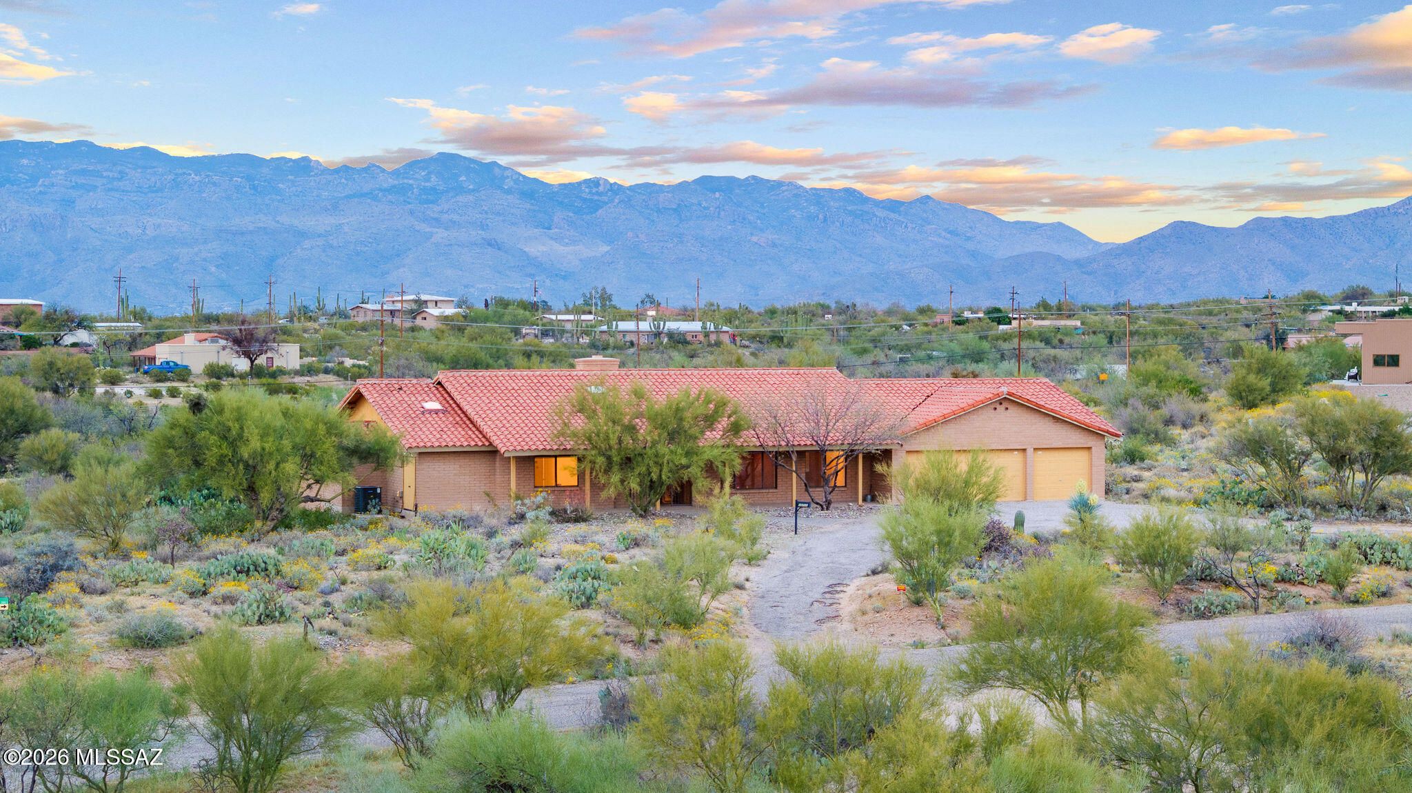 10711 E Placita De Pascua