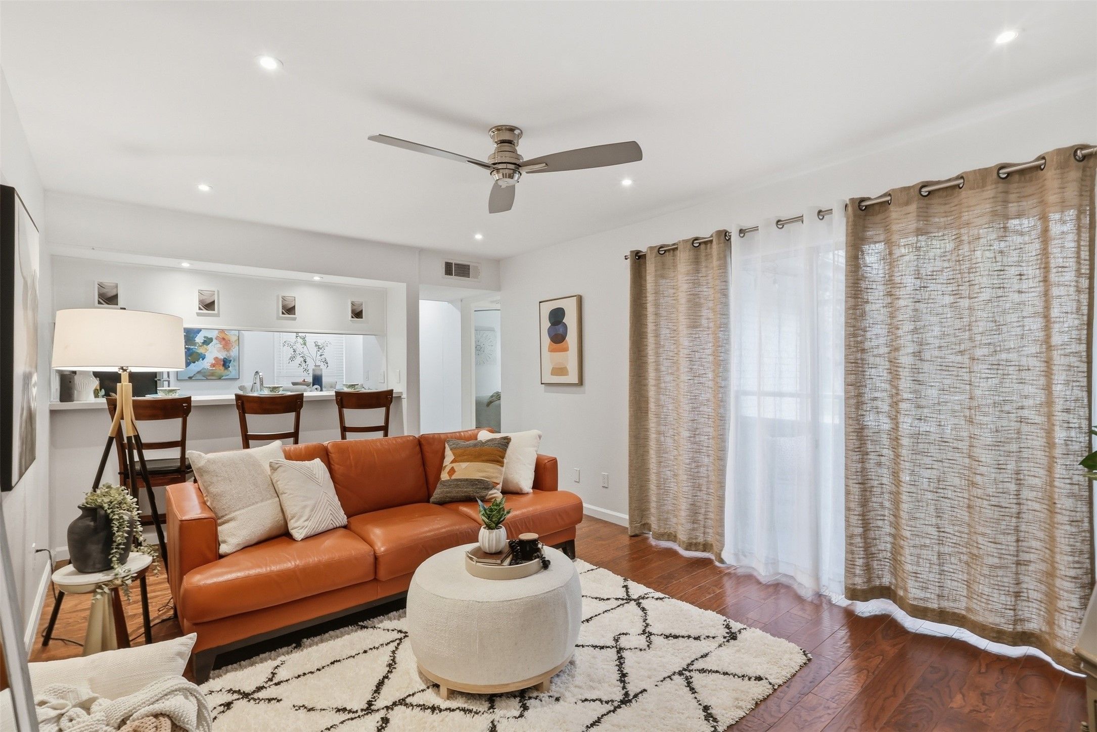 4347 Dickason Avenue 214