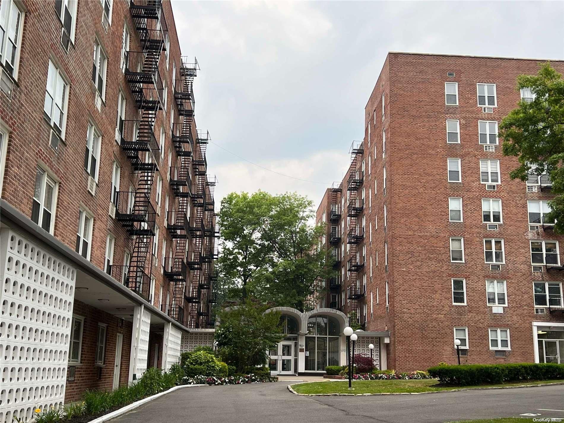 54-40 Little Neck Parkway 4N