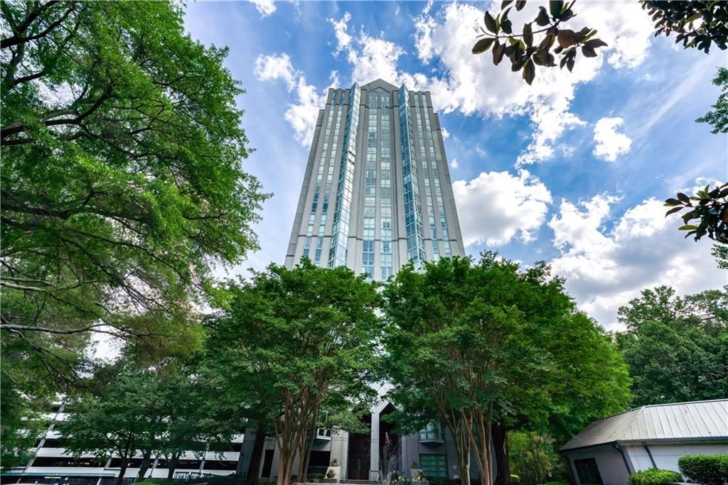 2870 Pharr Court South Nw 607