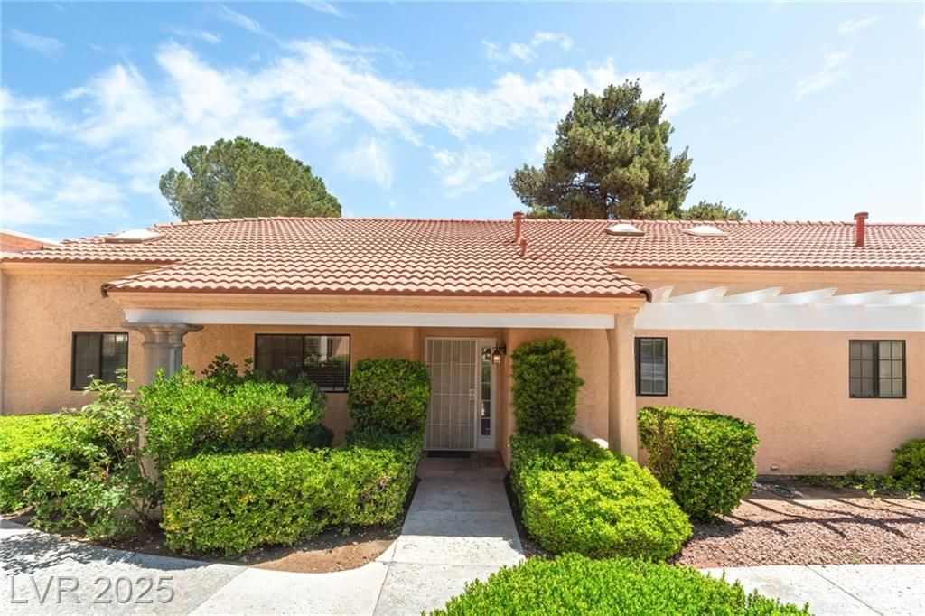 2851 South Valley View Boulevard 1044
