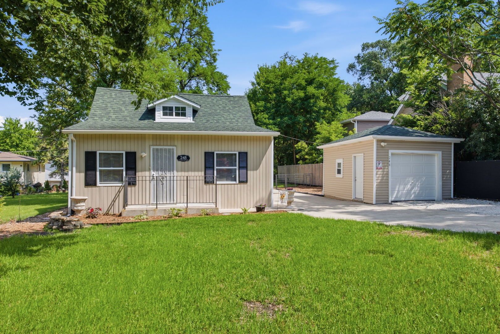 248 W Naperville Road