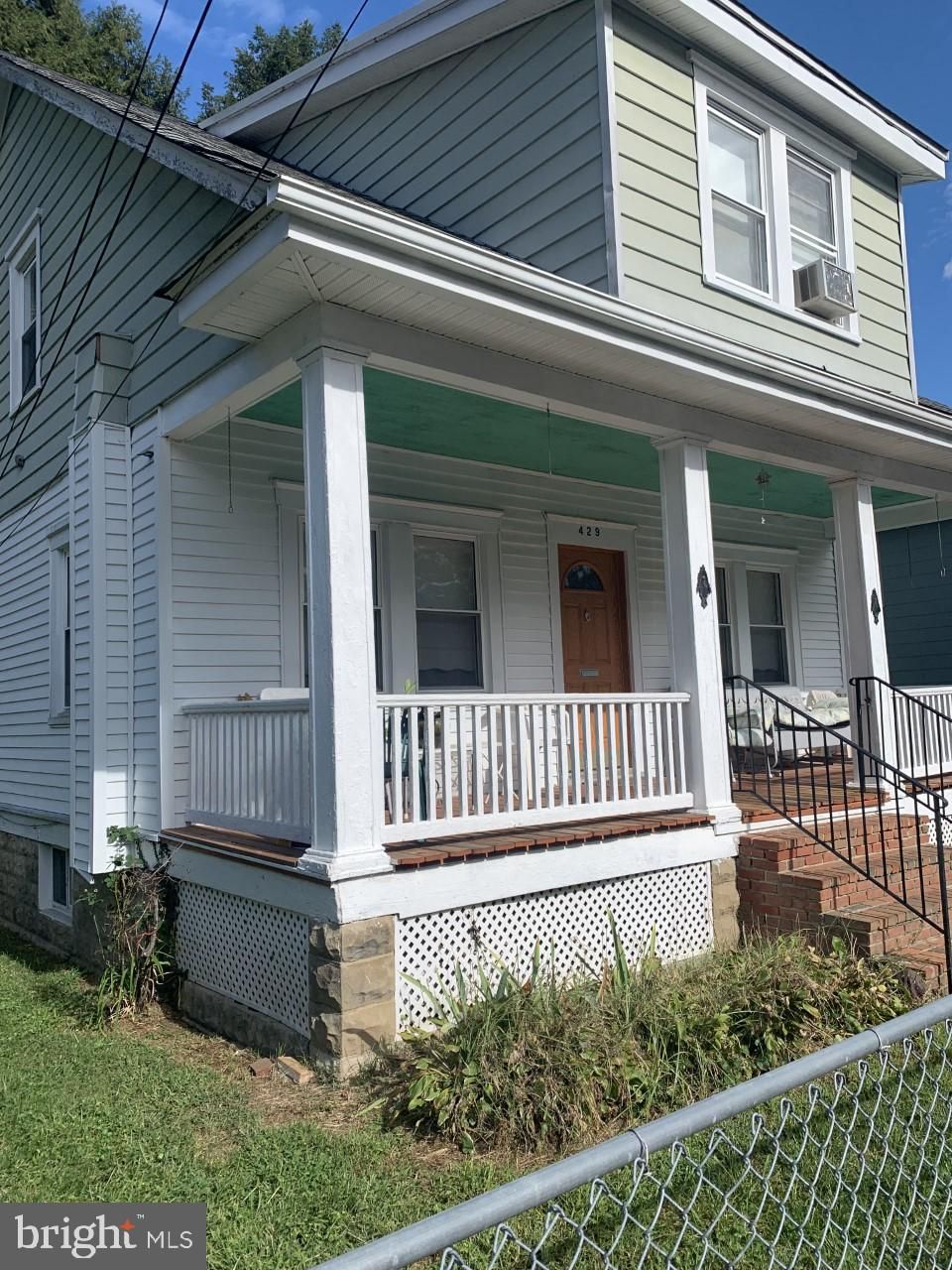 429 Burnside Street